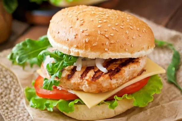 HAMBÚRGUER FIT EXPLOSIVO